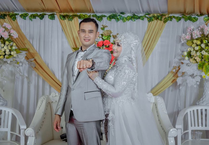 Fotografo di matrimoni Oksa Mubasarul Fikri (fikri). Foto del 21 giugno 2020