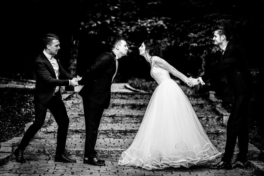 Nhiếp ảnh gia ảnh cưới Marius Marcoci (mariusmarcoci). Ảnh của 14 tháng 4 2017