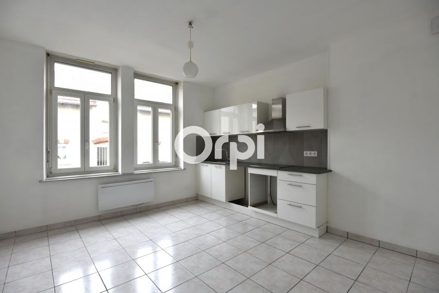 Location  appartement 3 pièces 91 m² à Metzervisse (57940), 730 €