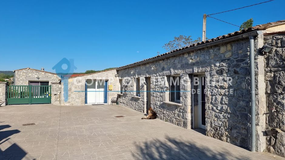 Vente maison 7 pièces 250 m² à Ruoms (07120), 546 000 €