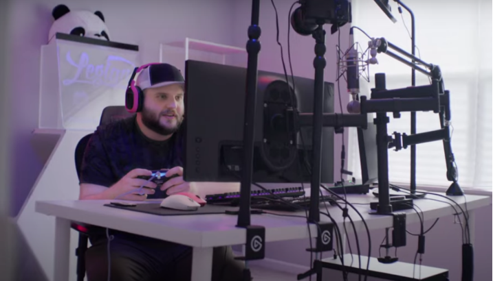 Kansas City streamer Jordan Payton (a.k.a. LEGIQN) uses  internet for gaming online.