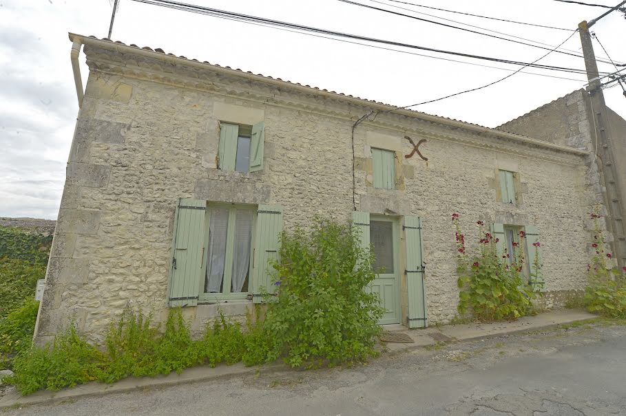 Vente maison 4 pièces 82 m² à Semussac (17120), 166 000 €