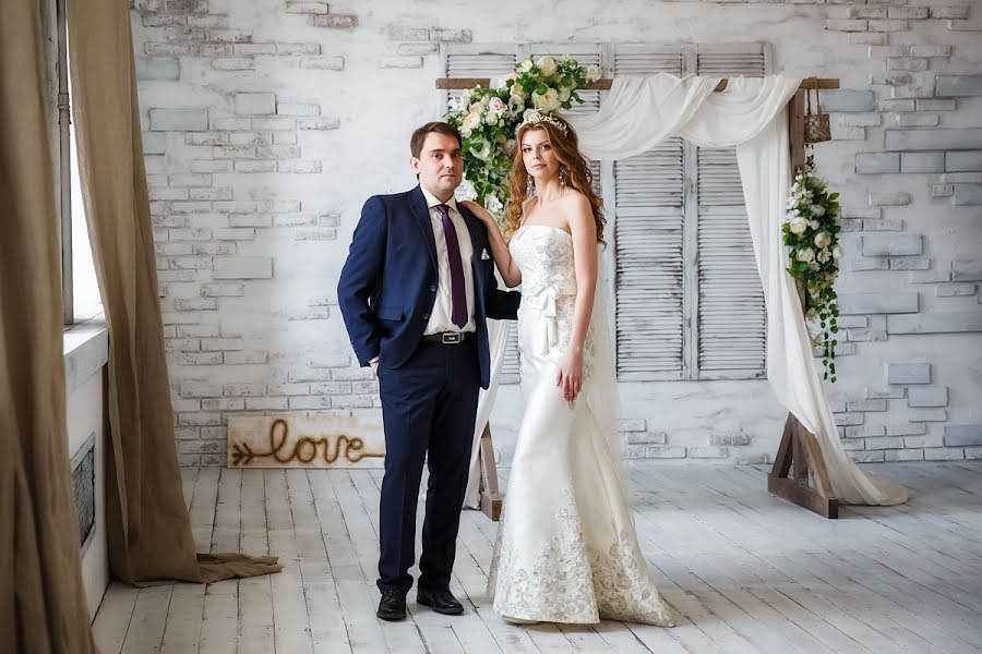 Photographe de mariage Yana Konovalova (yanchows). Photo du 28 octobre 2019