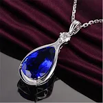 Pendant with cross chain