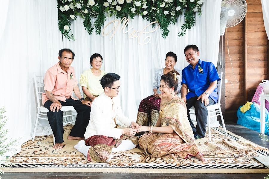 Fotógrafo de casamento Prame Intapong (ploystudio). Foto de 8 de setembro 2020