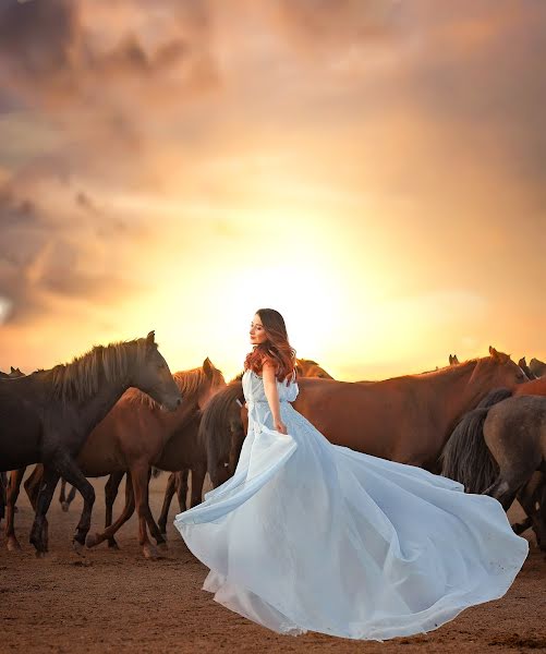 Fotógrafo de casamento Özgür Aslan (ozguraslan). Foto de 16 de outubro 2019