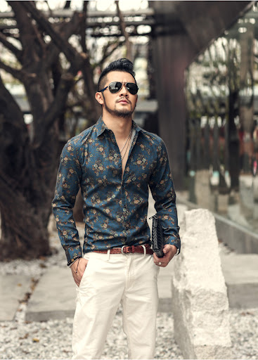 Title 5, Retro 3D shirt with lapel flower, a unique styl...