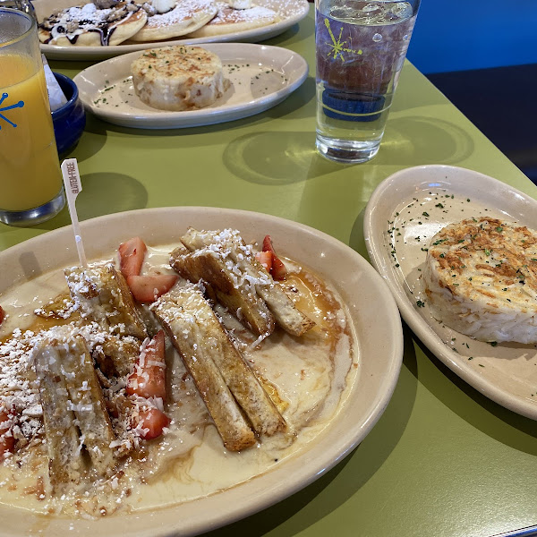 OMG french toast and hashbrowns