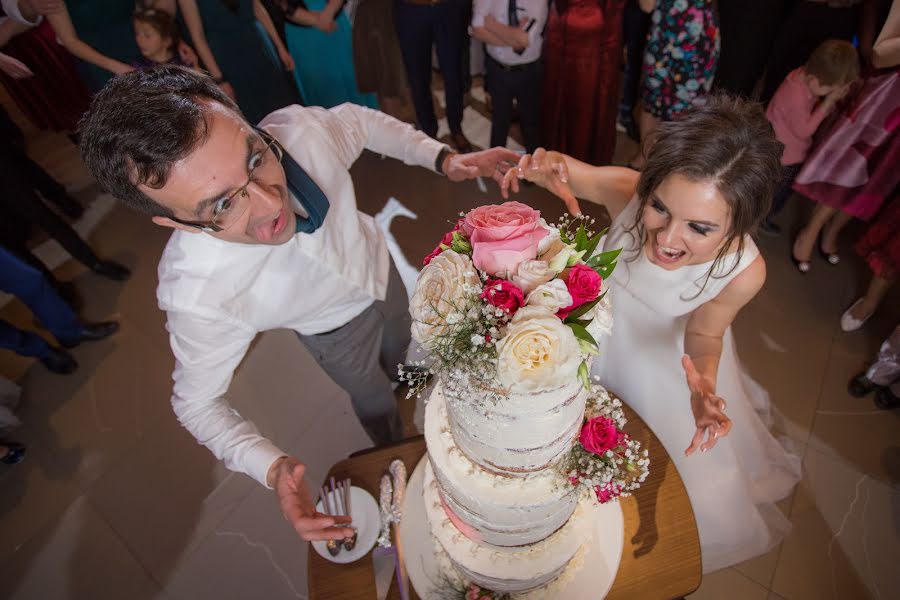 Wedding photographer Vladut Tiut (tvphoto). Photo of 26 February 2018