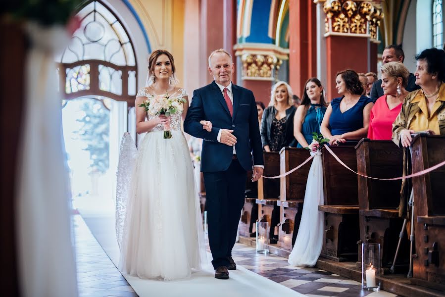 Wedding photographer Monika Klich (bialekadry). Photo of 25 June 2020