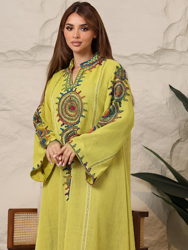 Title 11, Womens Embroidered Robe New Dress