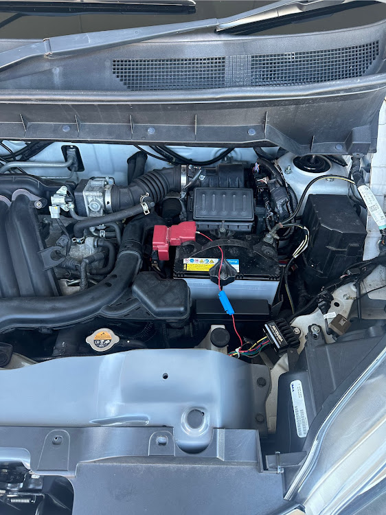 NV200バネットのDIY・ワイパーブレード交換・エアロワイパー・レクサスワイパー・ミツバホーンに関するカスタム事例の投稿画像6枚目