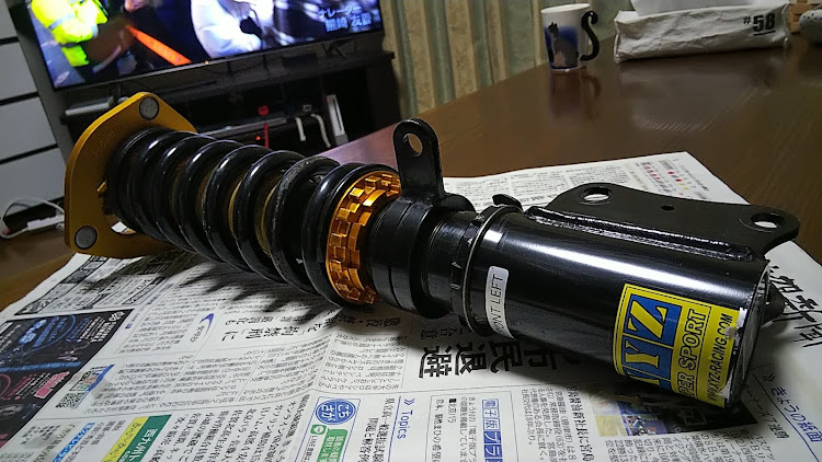 プレサージュのXYZ 車高調・ちゅーん ど ばい ヤフオクに関するカスタム事例の投稿画像2枚目