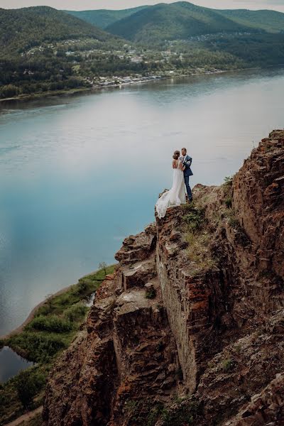 Wedding photographer Olesya Ryabkova (riabchic). Photo of 17 July 2019