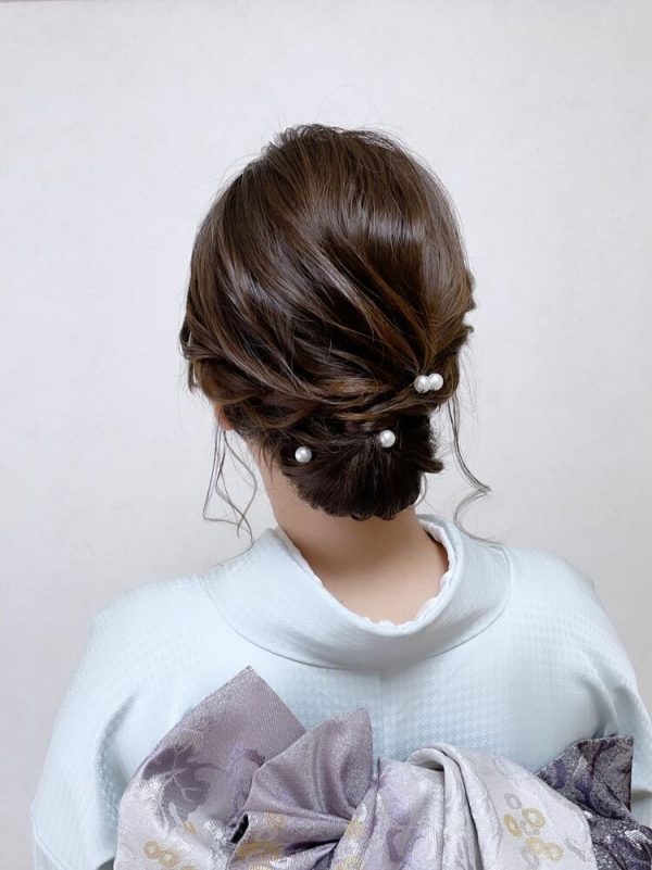 結婚式のお呼ばれヘアセット特集 マナーを意識したおすすめトレンドヘアをご紹介 Trill トリル
