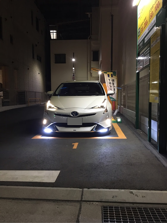 プリウスのドライブ・コインパーキングに関するカスタム事例の投稿画像1枚目