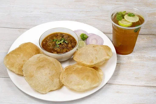 Chole Poori With Gobhi Aloo