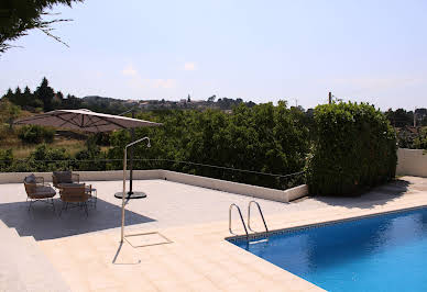 Villa avec piscine et terrasse 5