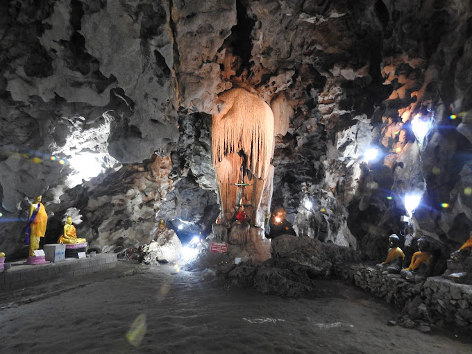 Wat Tham Nam