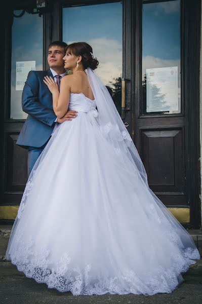 Fotógrafo de bodas Ulyana Titova (titovaulyana). Foto del 25 de octubre 2016