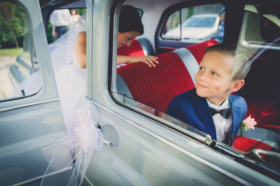 Fotógrafo de casamento Kuba Kępiński (kubakepinski). Foto de 20 de janeiro 2017