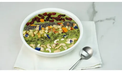 Spinach Apple & Berry Detox Smoothie Bowl