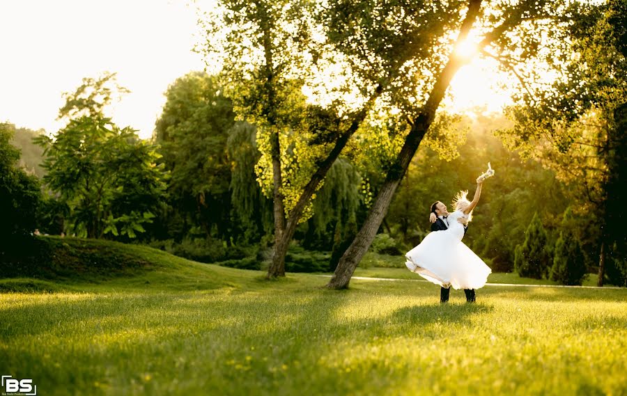 Wedding photographer Corneliu Panzari (beststudio). Photo of 12 January 2017