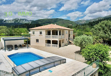 House with pool and terrace 1