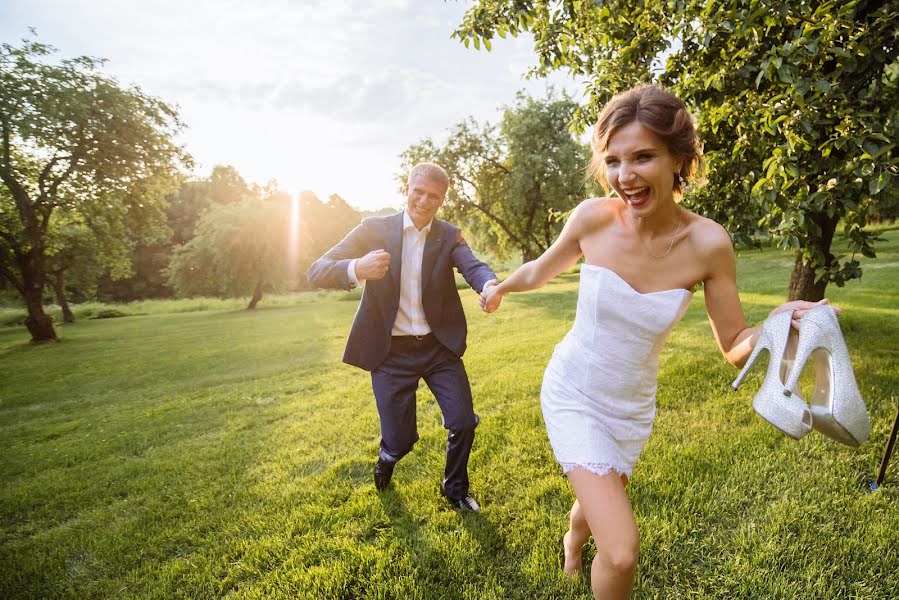 Fotógrafo de casamento Roman Shatkhin (shatkhin). Foto de 6 de março 2016