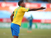 Lyle Lakay of Mamelodi Sundowns shows the way 