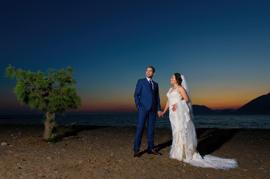 Fotógrafo de casamento Kostas Sinis (sinis). Foto de 10 de junho 2017