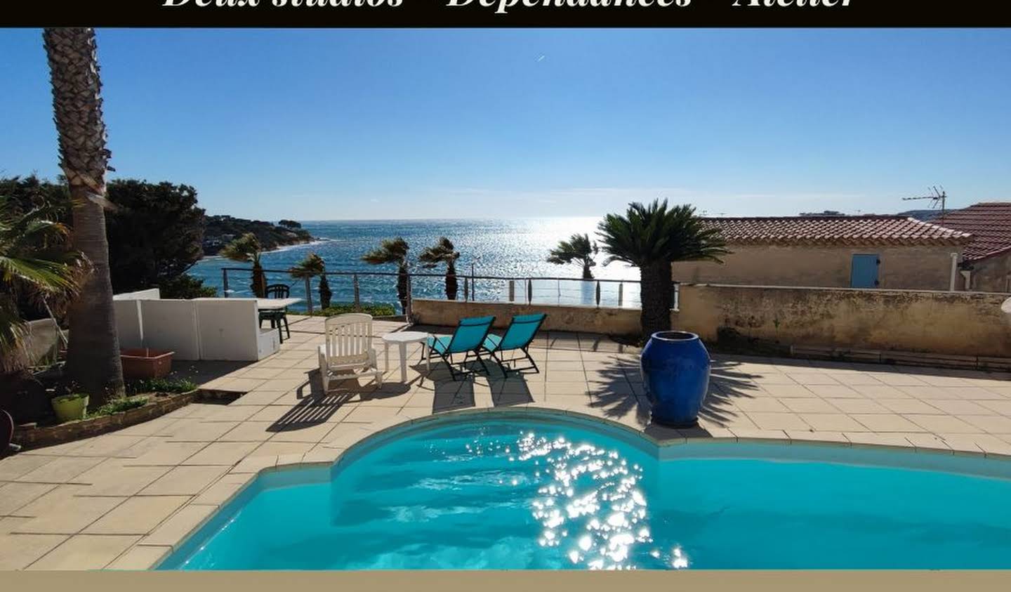 Seaside house with pool Sanary-sur-Mer