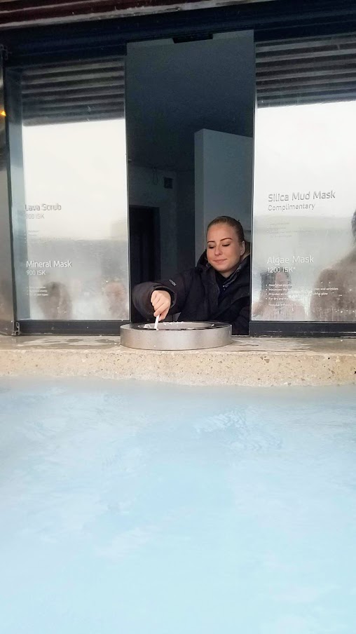 The silica mud face mask is free, and you can get a lava scrub, mineral, or algae face mask for additional cost at the Blue Lagoon, Iceland