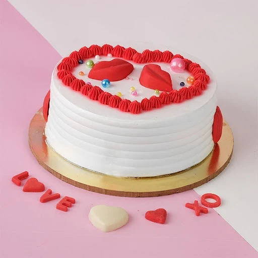 Velantine Special Kiss Day Cake