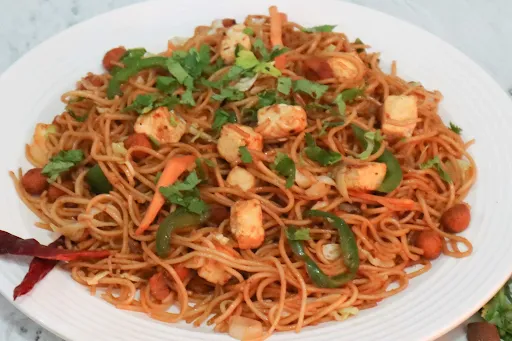 Veg Paneer Chowmein