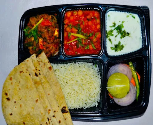 Mushroom Matar Thali