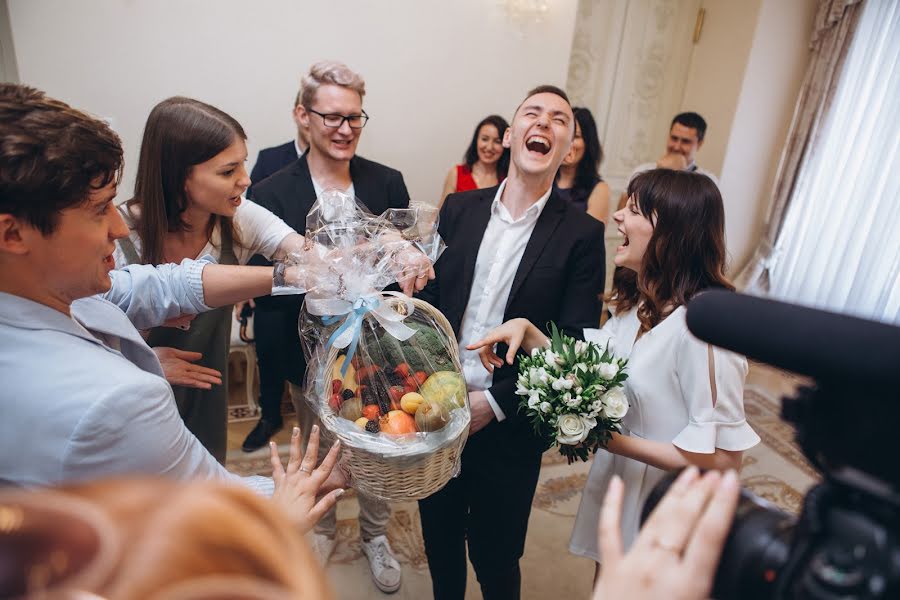 Bryllupsfotograf Yuriy Yacyna (yafotoyou). Bilde av 23 mai 2019