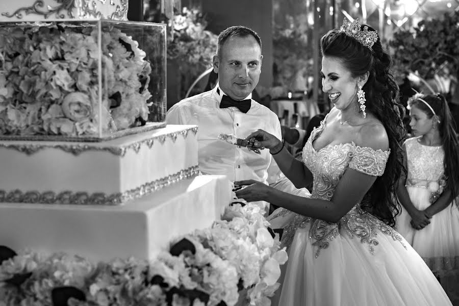 ช่างภาพงานแต่งงาน Sergey Shlyakhov (sergei) ภาพเมื่อ 24 กรกฎาคม 2019