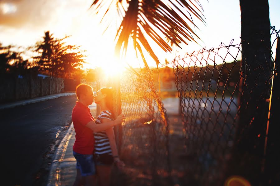 Photographer sa kasal Yuriy Meleshko (whitelight). Larawan ni 11 Abril 2014