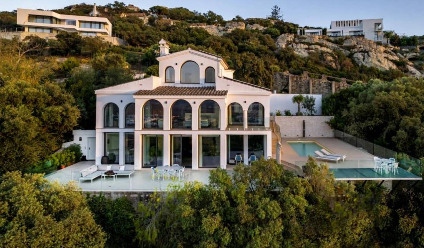 House with pool and terrace Tarifa