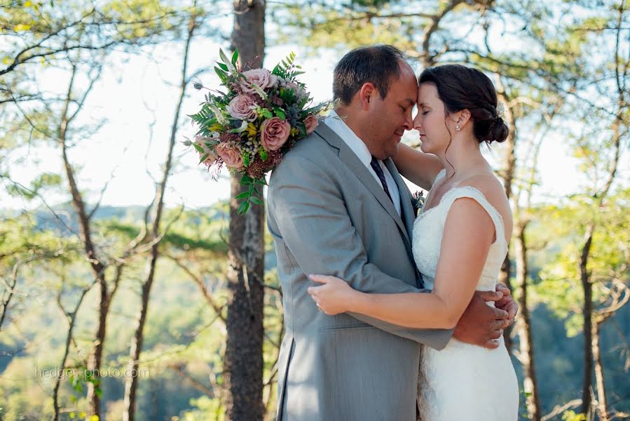 Wedding photographer Charity Hedges (charityhedges). Photo of 9 September 2019