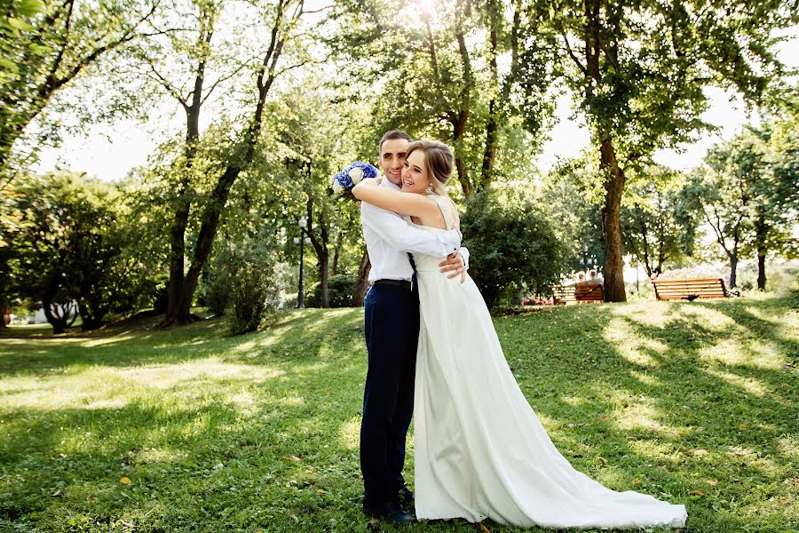 Fotógrafo de casamento Inessa Grushko (vanes). Foto de 4 de janeiro 2019