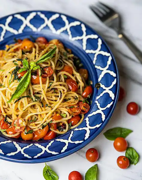 Spaghetti In Basil & Cherry Tomato