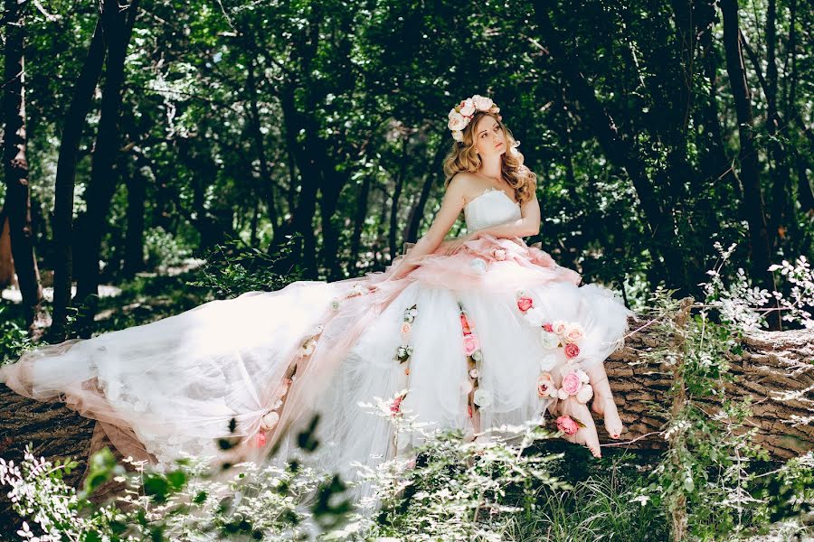 Fotógrafo de casamento Natalya Butko (canecat). Foto de 14 de outubro 2015