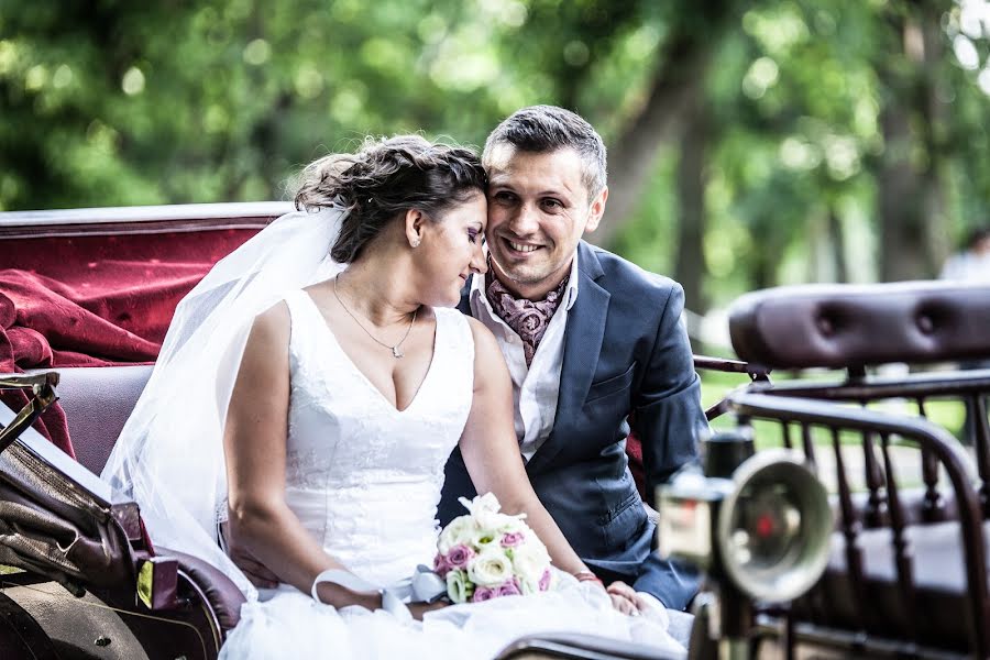 Wedding photographer Iulian Sofronie (iuliansofronie). Photo of 20 August 2015