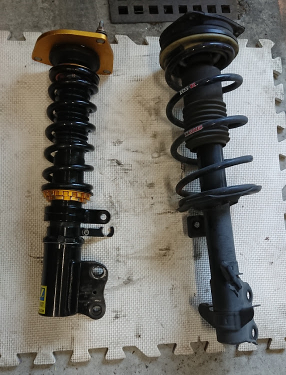 キューブのDIY・車高調整に関するカスタム事例の投稿画像1枚目