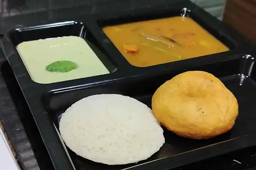 Thatte Idli + Vada Sambar