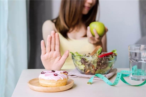 Best Way To Lose 10 Pounds Quickly: jasmine bishop talks about her 20aday laxative diet habit...