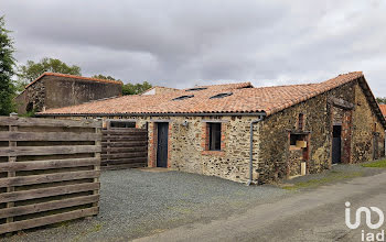 maison à Essarts en Bocage (85)