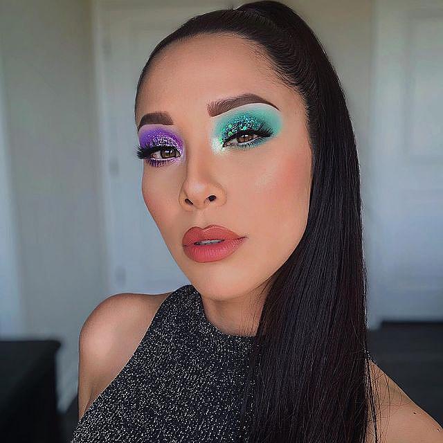 Dual Color Glittery Makeup